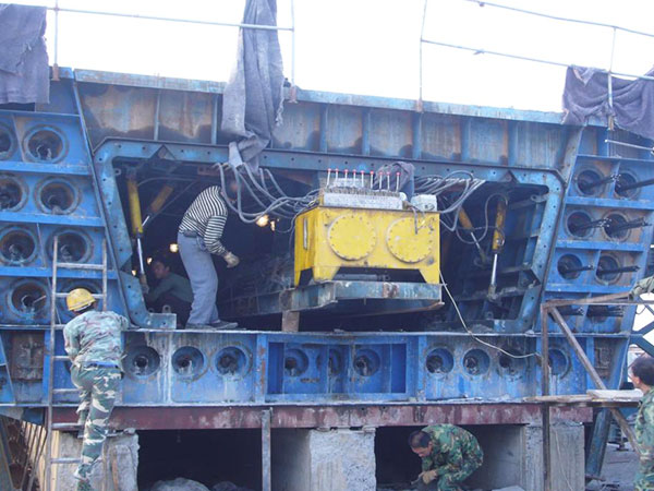 Hydraulic Box Girder Formwork